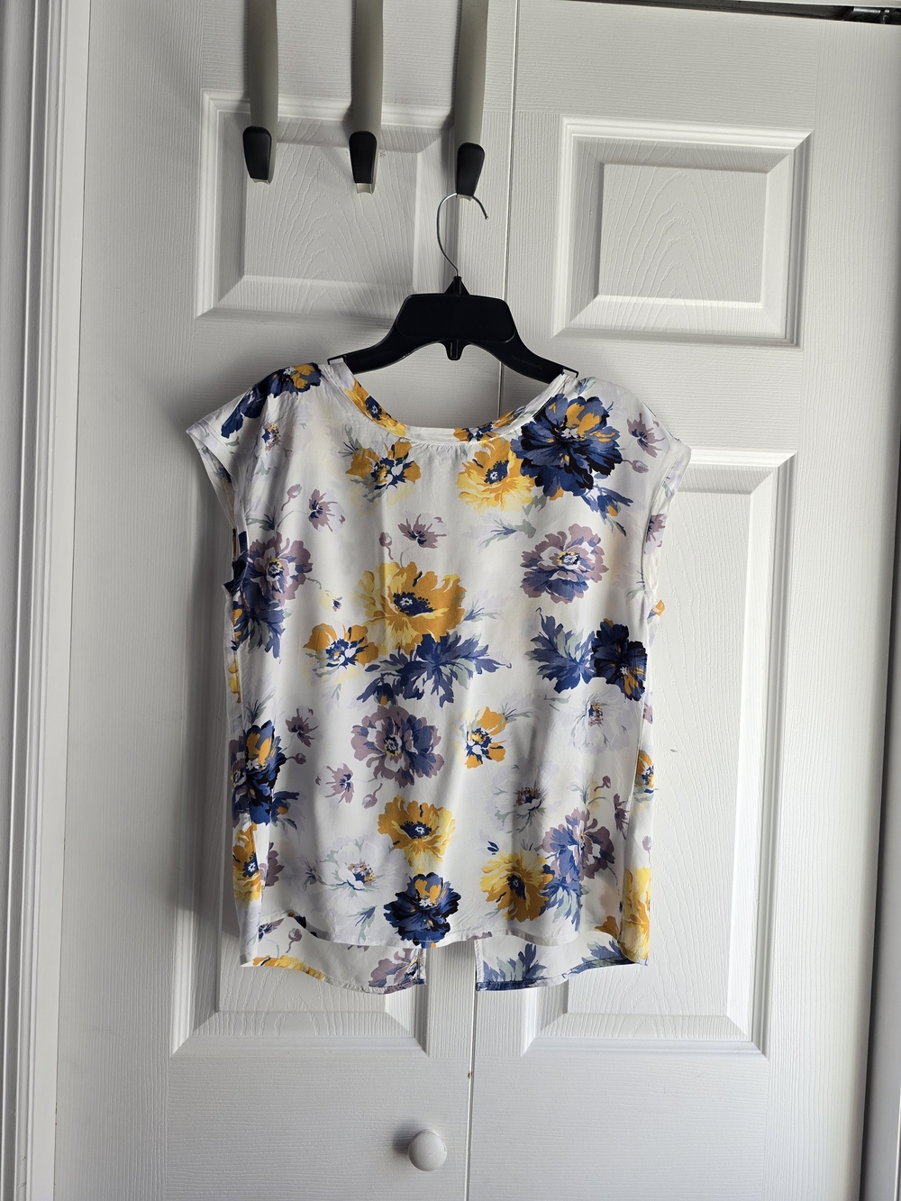 Abercrombie & Fitch White Floral Cap-Sleeve Blouse Size XS